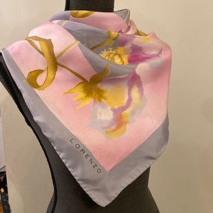 Lorenzo  square silk scarf flowers